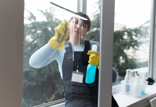 Nettoyage de vitres intérieures et extérieures à Épretot